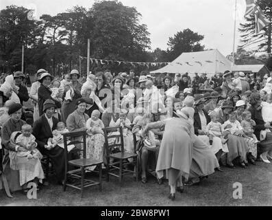 Jubilee Häuser Fete in Sidcup Place. Babyshow . 1936 Stockfoto