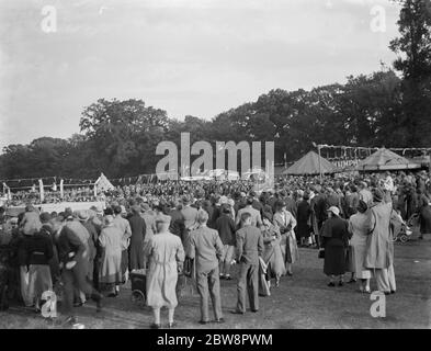 Jubilee Häuser Fete in Sidcup Place. Jungen Boxkampf . 1936 Stockfoto