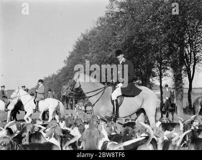 Die Royal Artillery Drag Hunt auf Gn Street Green in Woolwich, London. 1938 Stockfoto