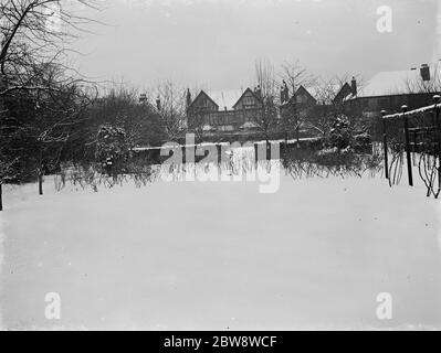 Schneeszenen bei nr 21 auf Foots Cray Lane in Sidcup, Kent. 1938 Stockfoto