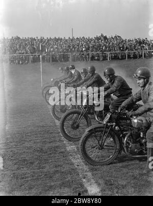 Marken Hatch am Ostermontag . 1937 Stockfoto