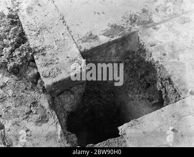 Pfosten Pflanzung durch die Abriss- und Baugesellschaft . 1937 Stockfoto