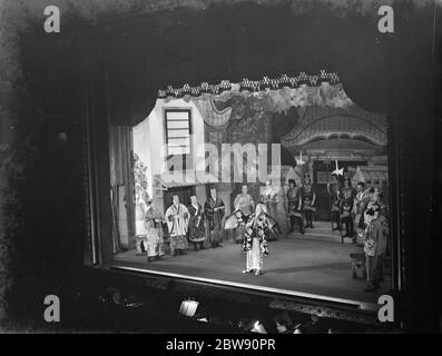 Dartford amatuer dramatische und Operngesellschaft Durchführung der Mikado . 1939 Stockfoto