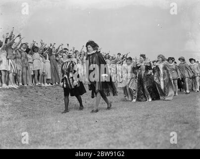 Die elisabethanische Festzug in Westwood Central School in Bexley, London. 1939 Stockfoto