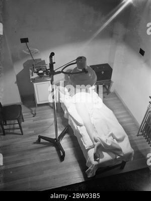 Das Sidcup Cottage Hospital Gebäude in Kent. Der Lichtbehandlungsraum. 1939 Stockfoto