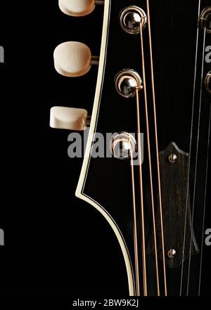 Nahaufnahme der klassischen Gitarre - Kopfplatte Stockfoto