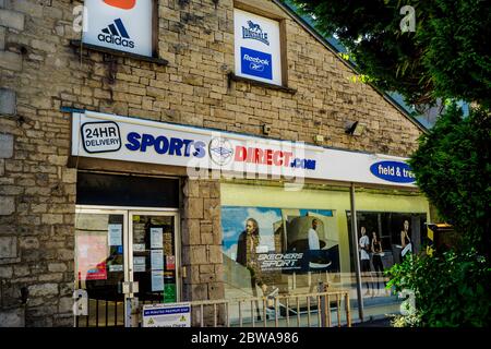 Kendal UK 28 Mai 20202 Sports Direct Shop auf der Sanders Avenue in Kendal Stockfoto