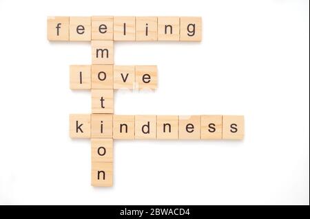 Hölzerne Buchstaben Fliesen Schreibweise Emotion Wörter Stockfoto