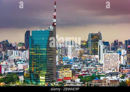 Bangkok, Thailand Stadtbild in der Dämmerung. Stockfoto