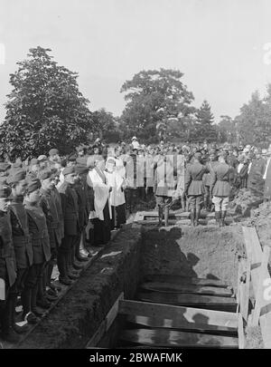 Beerdigung der Zeppelin-Crew in der Potters Bar 3. September 1916 Stockfoto