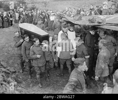 Beerdigung der Zeppelincrew in Potter 's Bar . Oktober 1916 Stockfoto