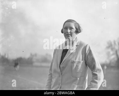 Inter - varsity Frauen s Hockey in Cambridge . Miss Eileen Arnold ( Cambridge Captain ) 4. März 1929 Stockfoto