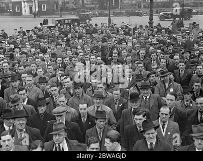 Die Kinematographen-Betreiber streiken. Massentreffen, die von der Gewerkschaft der Elektrogewerkschaft in Marble Arch aufgerufen. 21. April 1938 Stockfoto