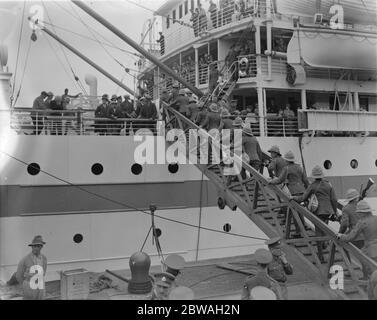 Die Truppenschaft ' Nevasa ' in Southampton auf den Abfahrten von 17. / 21. Lancers ( Empress of India ) Stockfoto