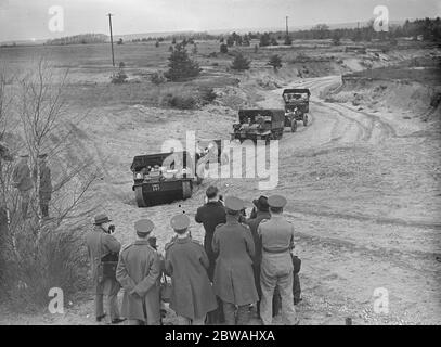 Demonstration in der Mons Barracks, Aldershot , mit der Royal Horse Artillery Mechanized Unit demonstriert die universellen Träger für den Transport von Personal und Ausrüstung 4. Februar 1938 Stockfoto