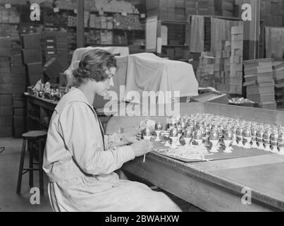 Ostern Neuheiten bei Pascalls , Mitcham 19 Februar 1924 Stockfoto