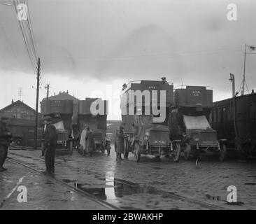 London-Autobusse in Belgien - R.N.D London-Busse wurden verwendet, um Truppen durch Belgien und Frankreich während des 1. Weltkrieges zu tragen Stockfoto