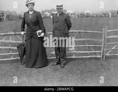 Richmond Pferdeshow . Königin Amelia von Portugal und Herzog von Oporto . Stockfoto