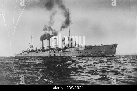 SMS Karlsruhe war ein leichter Kreuzer der Karlsruhe-Klasse, der von der Deutschen Kaiserlichen Marine gebaut wurde Stockfoto
