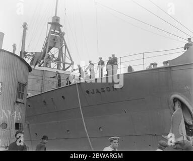 American Navy Collier ' Jason ' als Weihnachtsmann Schiff in Plymouth 1918 Stockfoto