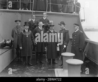 American Navy Collier ' Jason ' Als Weihnachtsmann Schiff Plymouth 1918 Stockfoto