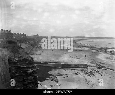 Ein Blick auf Whitley Bay , Northumberland , zeigt den Strand und die Stadt . 1928 Stockfoto