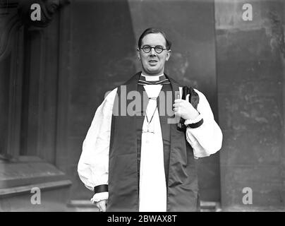 Der Pfarrer Douglas John Wilson, MA, Vikar der St. Mary ' s Kirche, Kingswinford, nach seiner Weihe in Lambeth als Assistent Bischof von British Honduras. 30. November 1938 Stockfoto