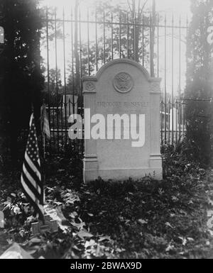 Präsident Theodore Roosevelt Grab in Oyster Bay , Youngs Memorial Cemetery , Long Island in Nassau County im Bundesstaat New York, USA 19 November 1919 Stockfoto