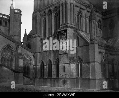 Uhr an der Wand von Wells Kathedrale, Somerset. Stockfoto