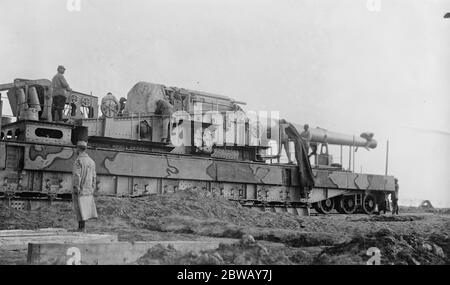 Der große Krieg . Französisch 320 mm Eisenbahngewehr . Geben Sie die Verwendung durch 1916 ein Stockfoto