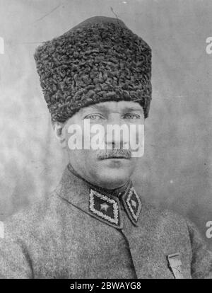 Kemal wird alt. Ein neues Porträt von Mustapha Kemal Pasha . Es zeigt, wie die Türkei 's starken Mann in den letzten Monaten gealtert hat. 10. Januar 1923 Stockfoto