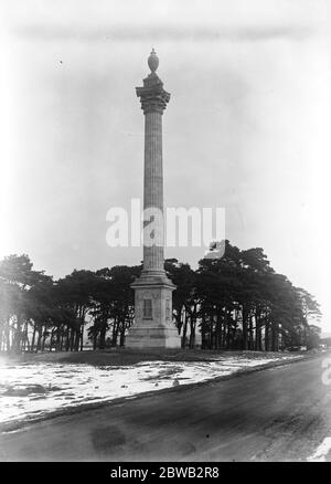 Der König 's Host gibt einzigartige war Memorial Suffolk Lord Iveagh ' s großzügige Inspiration. Diese 145 m hohe Säule wurde von Lord Iveagh als Kriegsdenkmal für die drei Suffolk-Dörfer Elvedon, Icklingham und Eirswell 12 November 1921 errichtet Stockfoto