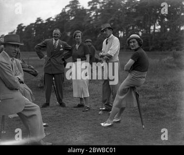 Damen gegen Herren im New Zealand Golf Club . Col Bunbury, Miss Molly Gourlay, R G Morrison und Mrs Alec Gold. 1936 Stockfoto