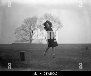 Kent Ladies Foursomes im Knole Park. Frau Sheed ( Langley Park ) . Stockfoto