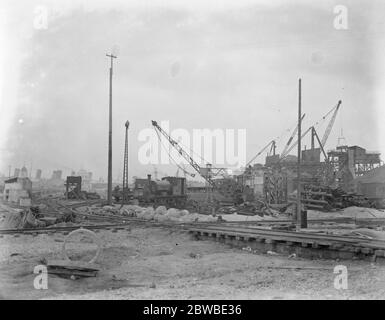 Eine Arbeit an der neuen Erweiterung von Southampton dockt die riesige Ballastwaschanlage und allgemeine Arbeiten an Stockfoto