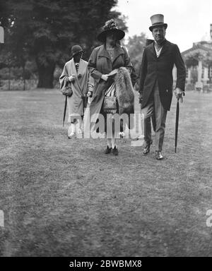 Damen berittene Sport bei Ranelagh . Lady Margaret Saville und Major Alexander . 1925 Stockfoto