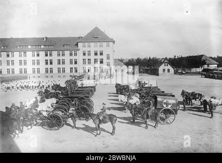 Mit den britischen Truppen in Oberschlesien Volksabstimmung Bereich . Britische Truppen zur Inspektion durch General Gratier 24. März 1921 Stockfoto