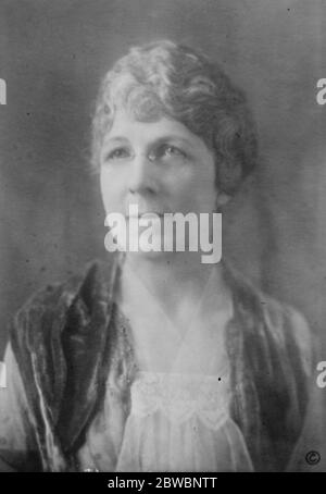 Frau des amerikanischen Präsidenten schwer krank Frau Harding die Frau des amerikanischen Präsidenten, die krank ist. September 1922 Stockfoto