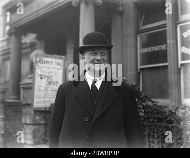 Kapitän Viscount Elveden , konservativer Kandidat für Southend on Sea , Essex 20 November 1923 Stockfoto