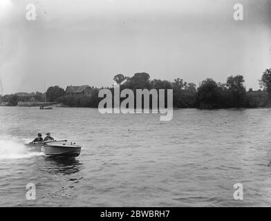 Motorbootversuche auf der Themse Z2 während des Rennens 6. Juni 1925 Stockfoto