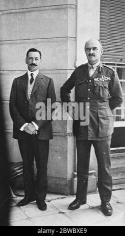 Feldmarschall Viscount Allenby und Sir Herbert L Samuel Sir Herbert wurde soeben zum Vorsitzenden der Kohlekommission ernannt. Er ist der verstorbene Hochkommissar in Palästina 1925 Stockfoto