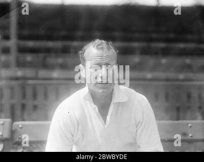 Henry John Enthoven von Middlesex County Cricket Club und Cambridge University Captain, posierte 1926 Stockfoto