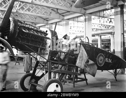 Junge Lehrlinge für Royal Air Force . Air Force Schule für Flugzeugabschüle in Halton, Bucks. 25. September 1923 Stockfoto