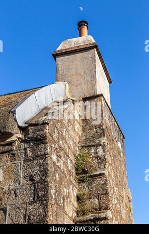 Antike, Antike, Architektur, Britische Kultur, Gebäude Außen, Friedhof, Kirche, Landstraße, Kreuzung, Devon, England, Englische Kultur, Grab, Stockfoto