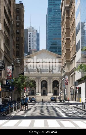 Die Straßen sind aufgrund der COVID-19-Pandemie verlassen, Mai 2020, New York City, USA 2020 Stockfoto