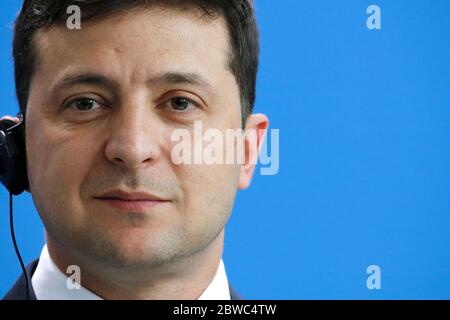 Wolodymyr Selensky-Treffen der Dt. Bundeskanzlerin mit dem ukrainischen Praesidenten, Bundeskanzleramt, 18. Juni 2019, Berlin/Volodymyr Zelensky - Stockfoto