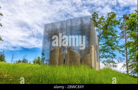 Arte Sella Holz arbeitet in der Natur in Trentino-Südtirol, Borgo Valsugana, dem Sellatal, Borgo Valsugana Norditalien, Europa. Arte Sella. Stockfoto