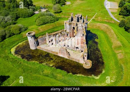 Luftaufnahme von Caerlaverock Castle in Dumfries und Galloway, Schottland, Großbritannien Stockfoto