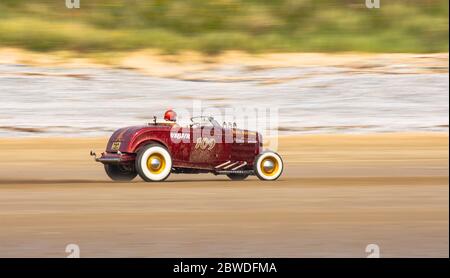 Vor 1949 amerikanische Hot Rods. Vintage Hot Rod Racing bei Pendine Sands Wales UK Event, veranstaltet von VHRA 2016 Stockfoto