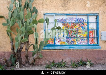 Raven-Galerie im alten Elysian Grove Markt, Barrio Historico Bezirk, Tucson, Arizona, USA Stockfoto